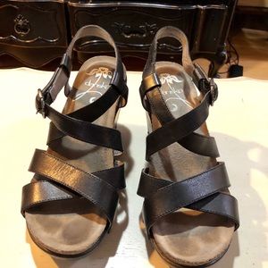 Dansko Frida black wedge sandal